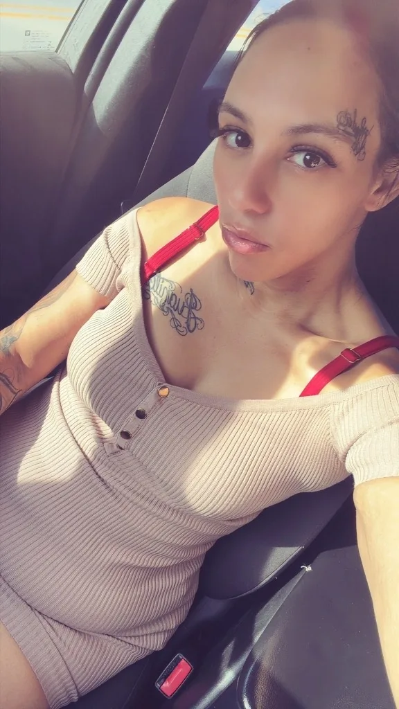 Wet and wild 11in anf half hard 🤤 - Photo 8 | Escort in Mundelein