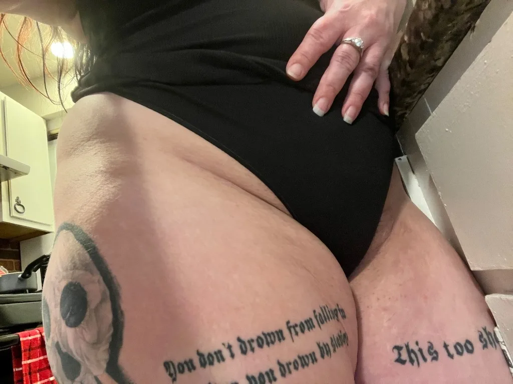 Don't get addicted Nikkygreeneyes - Photo 11 | Escort in Bolingbrook