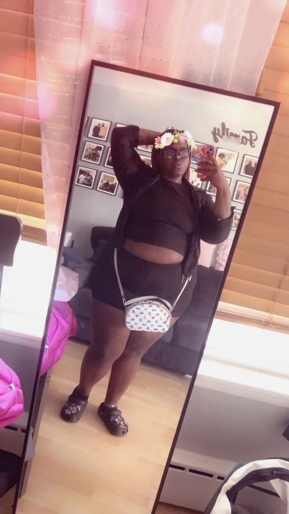 come see about me $60 head special - Photo 2 | Escort in Evergreen park