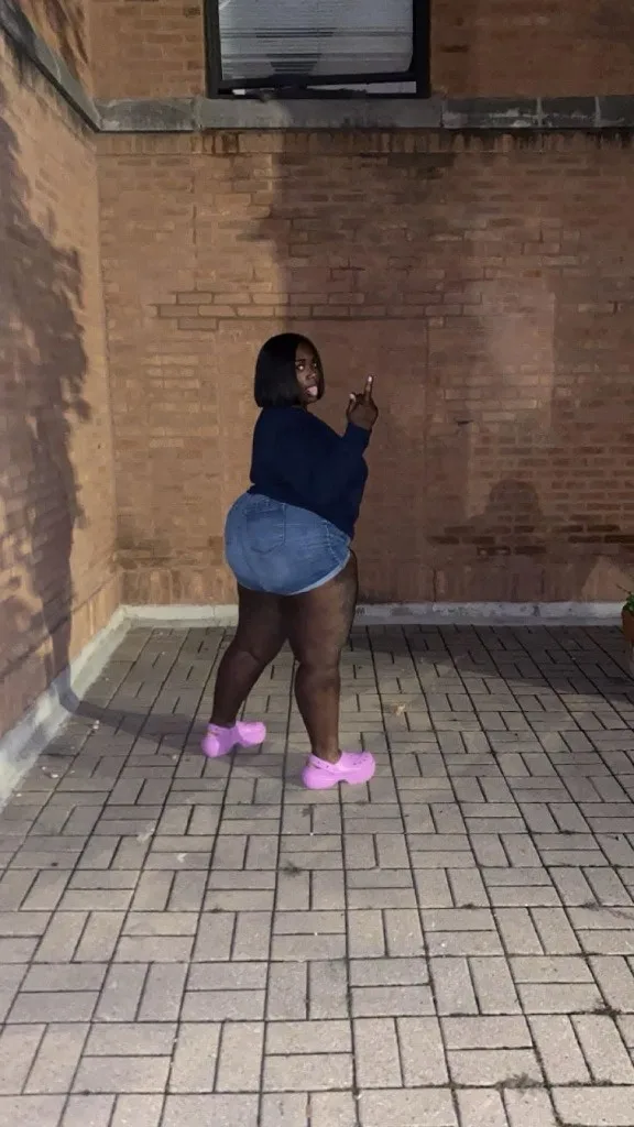 INCALLS AND OUTCALLS ONLYS Come get this fat wet tight pussy and this deep throat - Photo 4 | Escort in EXACTLY ON LAMON AND MADISON