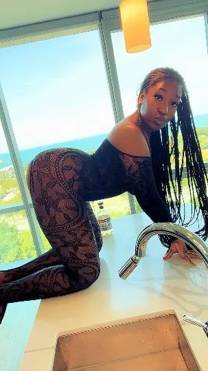 85$Qv ft ready cum freak a real bad bitch🤤 🥰Follow my Twitter MoneyMood4evaa - Photo 10 | Escort in Chicago