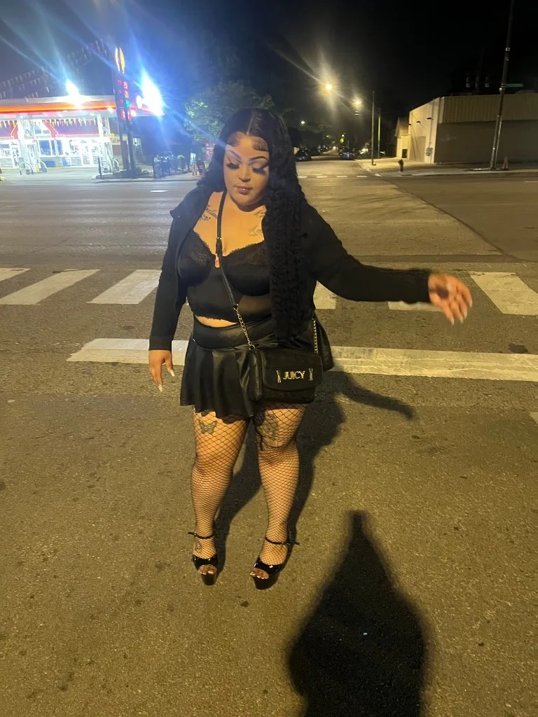 PrettyThick BBW Latina Ready to get Slutted out - Photo 3 | Escort in Cicero
