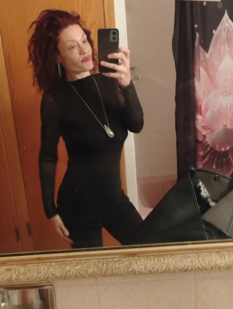 Pretty Latina milf on the Northsideguaranteed good time - Photo 8 | Escort in Northside