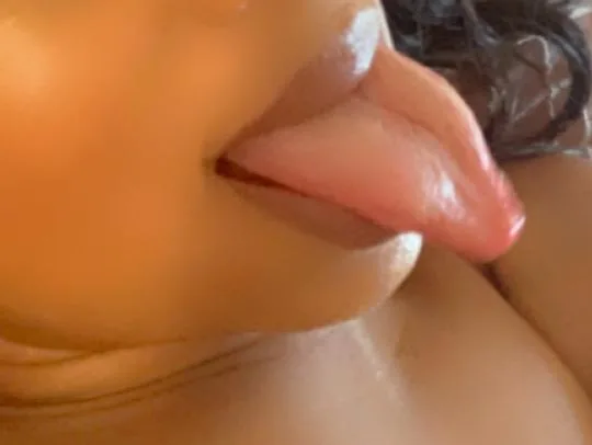 HOT🔥 AND WET💦 NURU BODYGLIDES 140HHR NO MEN UNDER 30