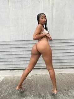 Let Me Be Your Little Secret 🤫🤴🥰 French/Canada 🇫🇷 🇨🇦 - Photo 4 | Escort in Elk grove