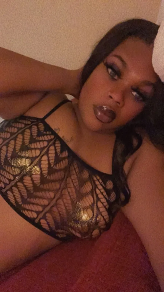HELLO FELLAS🥰 YALL MISS ME Mz.Headrush IS HERE BUT NOT FOR LONG 🥰 Call now want be here Long - Photo 2 | Escort in chicago lawn
