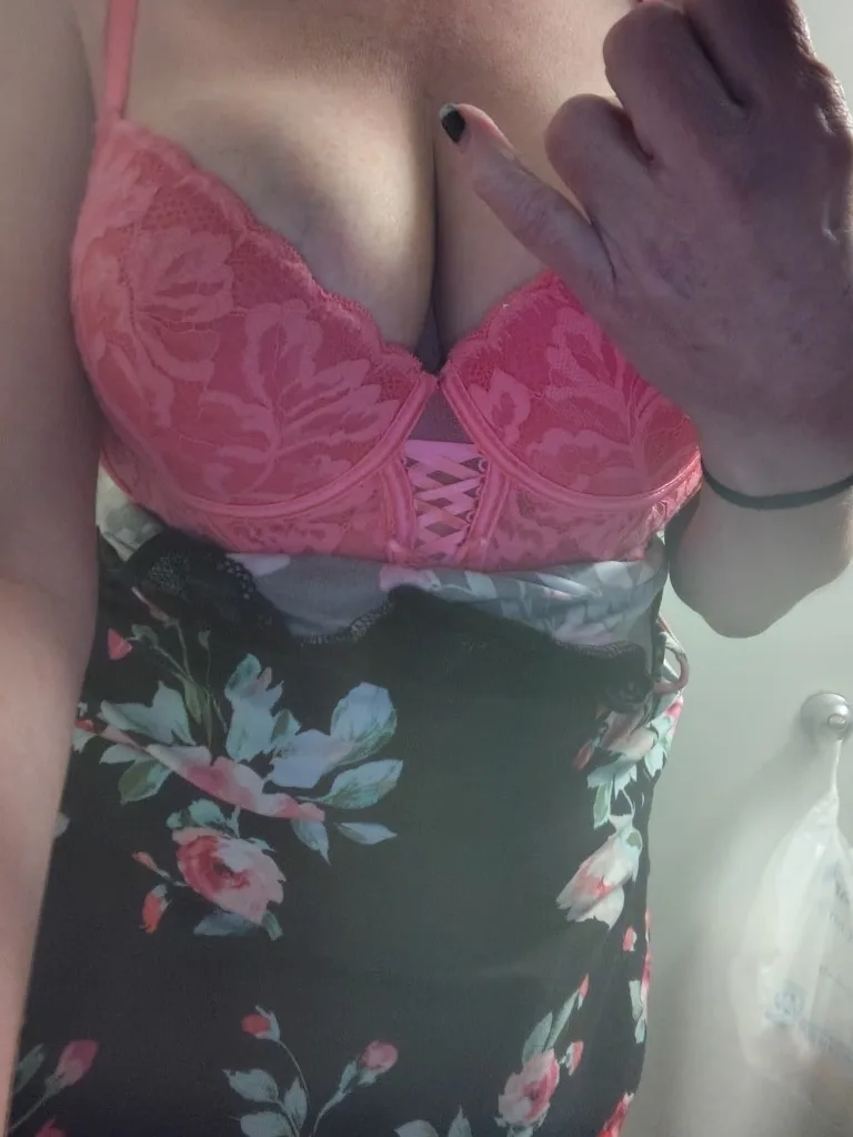 back in town, catch me while you can !! - Photo 3 | Escort in Springfeild