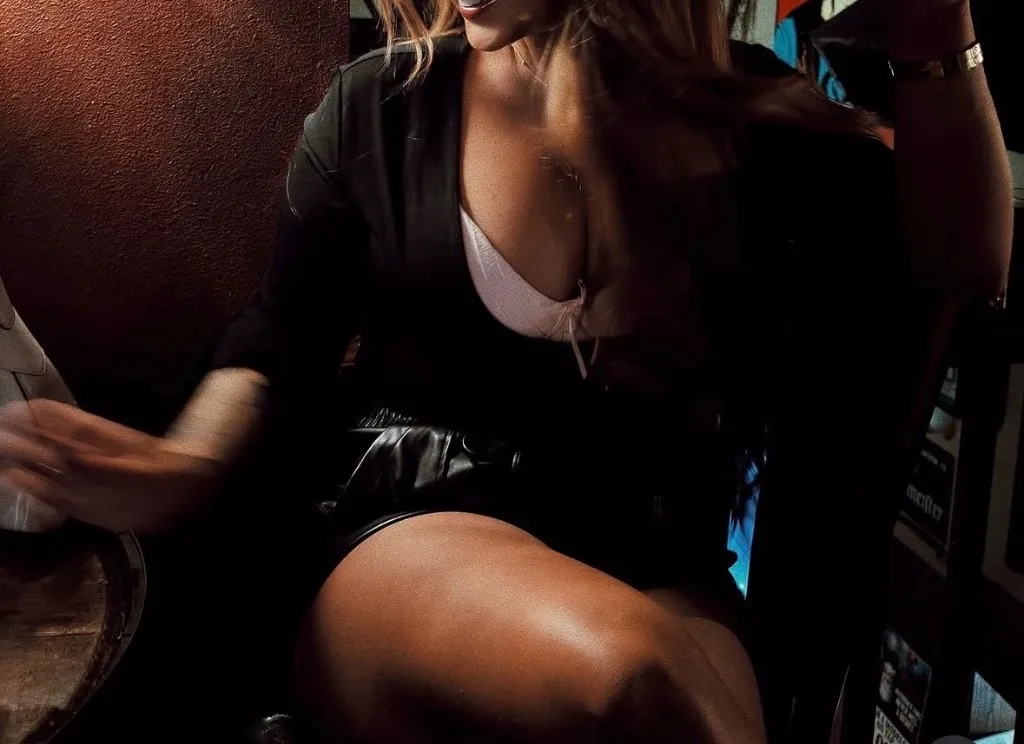 IM DOING CAR DATES NEAR OHARE!! !!READY NOW!! - Photo 5 | Escort in NEAR OHARE