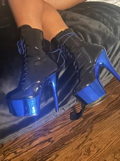 IM ONLY IN TOWN FOR THE WEEKEND GET NEAR! - Photo 3 | Escort in Chicago