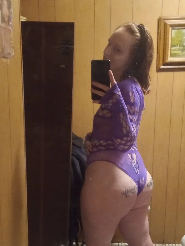 COME SEE YOUR FAVORITE BIGG JIGGLY BUTT GINGER PAWG - Photo 11 | Escort in CHICAGO SOUTH 100's SOUTH SIDE WEST PULLMAN ROSELAND AREA