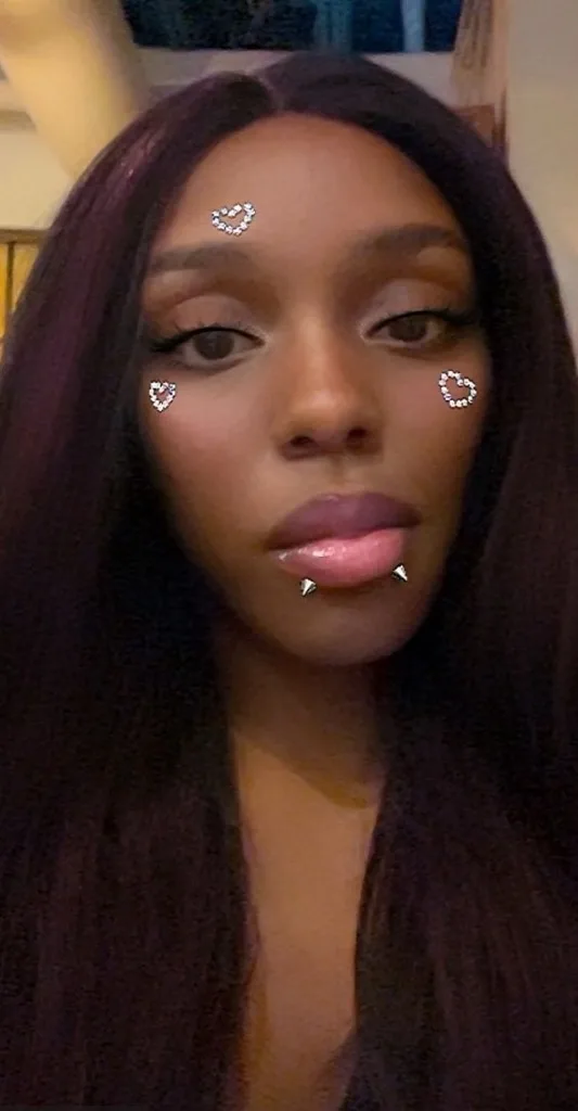 Available Call me - Photo 2 | Escort in Cicero midway area