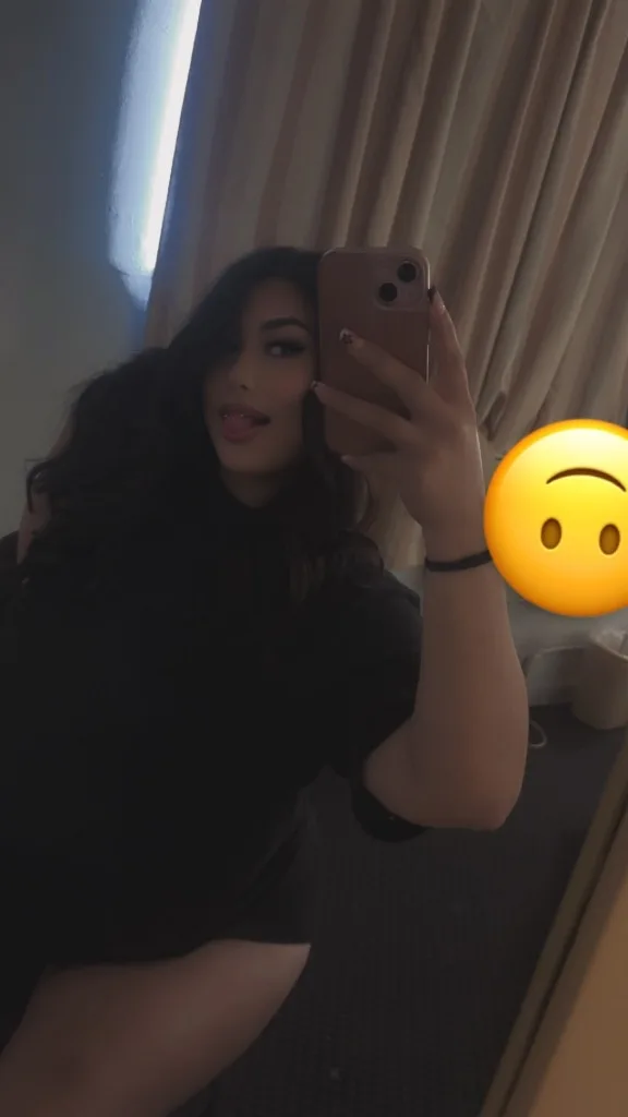 BBW THROAT GOAT SEXY LATINA 2 girls available - Photo 1 | Escort in Lincolnwood