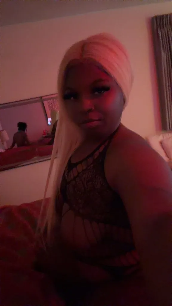 incalls come and see me daddy your here for you in many ways - Photo 4 | Escort in Englewood
