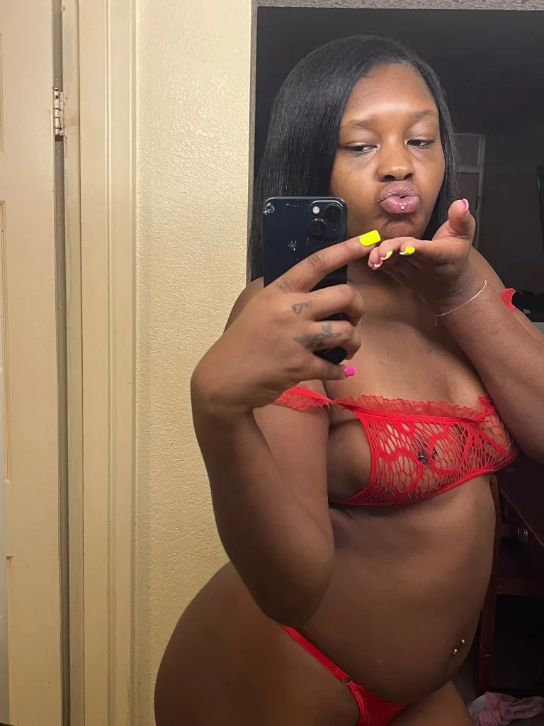 Located In Lansing CUM PLAY Available Now Tight Horny Wet Pussy,Outcall and Car callAvailable24/7 - Photo 3 | Escort in 📍 Torrance📍 Qv HHr Hr Specials