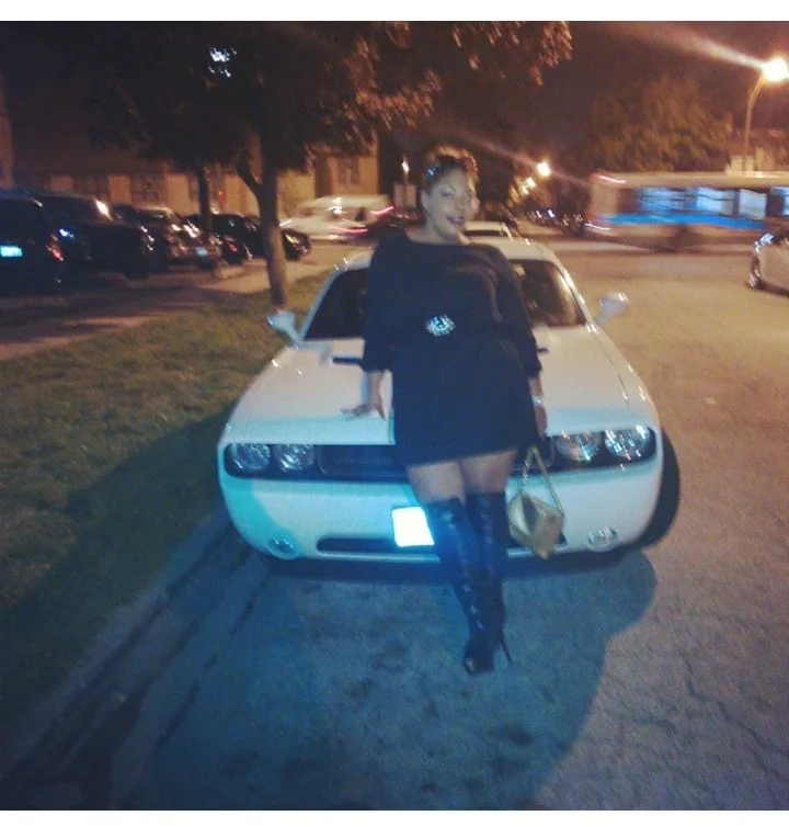 NO HEADLINE NECESSARY - Photo 2 | Escort in Chicagoooo