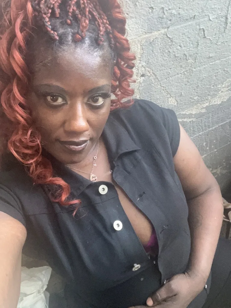 Calling All Freaky Kinky Nasty Broads - Photo 2 | Escort in Chicago