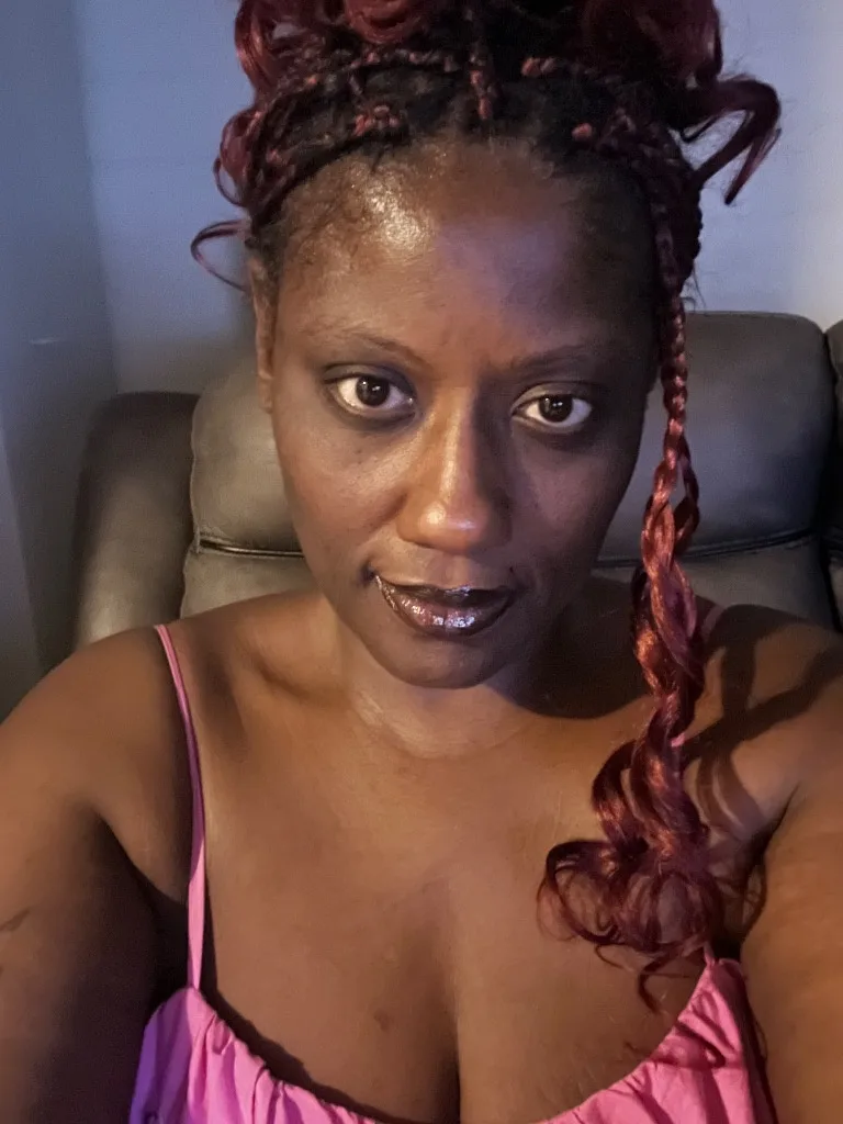 Calling All Freaky Kinky Nasty Broads - Photo 3 | Escort in Chicago