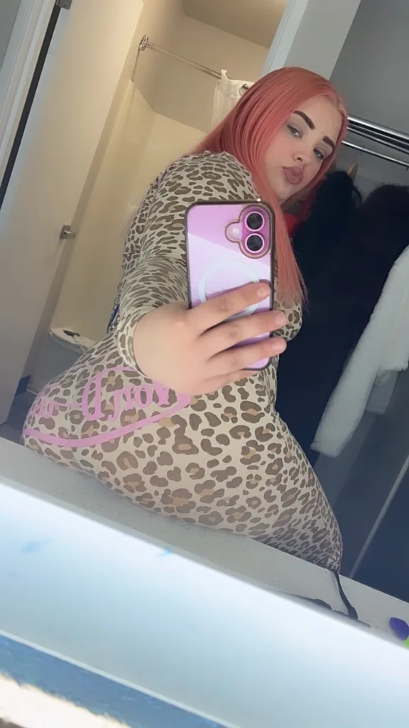 Leaving Soon🥰 OUTCALLS DADDY Young Hot Upscale🥂Nasty🫦Freaky🤪PAWG - Photo 6 | Escort in Chicago