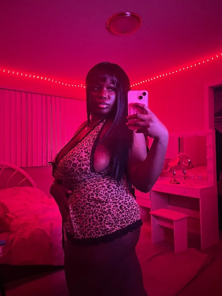 SHARK WEEK 🩸🦈 SELLING CONTENT 🤑 West Chicago Suburbs - Photo 2 | Escort in Lombard