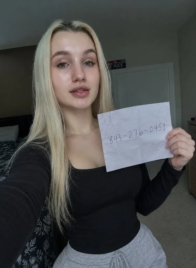 Hey GuysNo restrictions Bbj OUTCALL/INCALL/CAR DATEI want to satisfy you.available day/nightPerfect Body Sexy Girl I Sell My Content - Photo 4 | Escort in Chicago