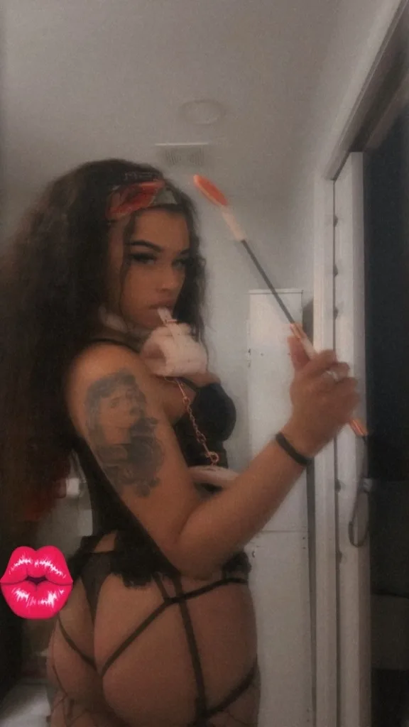 NO BARE NO BADGE NO BULLSHIT - Photo 8 | Escort in Chicago