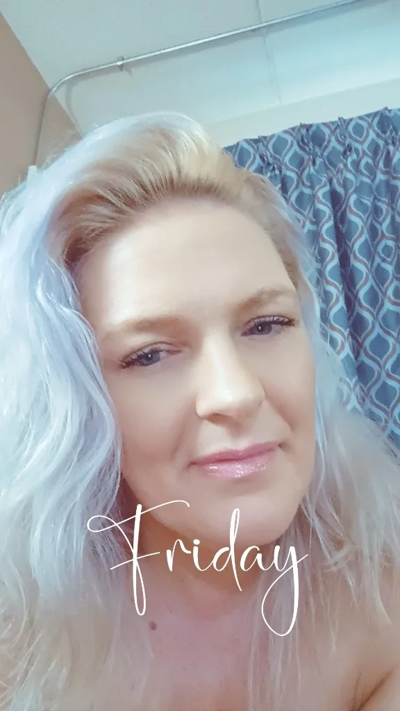 UPSCALE MATURE PROVIDER