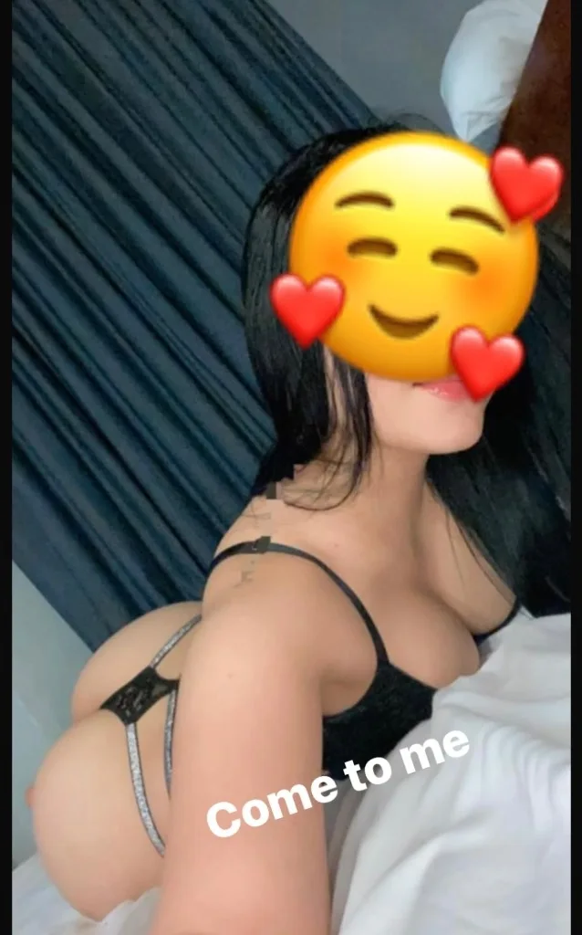 Latina Avaiable 24/7- Incall- Extras and threesome🔥