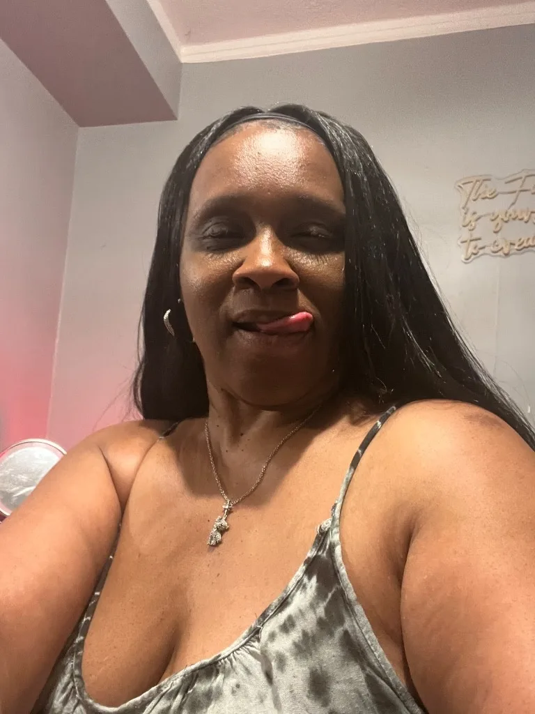 BE READY TO VISIT NO APPOINTMENTS NECESSARY! SEND NAME & AGE FOR A REPLYTEXT ONLY DO NOT CALL!!! - Photo 5 | Escort in CHICAGO AVE & LARAMIE