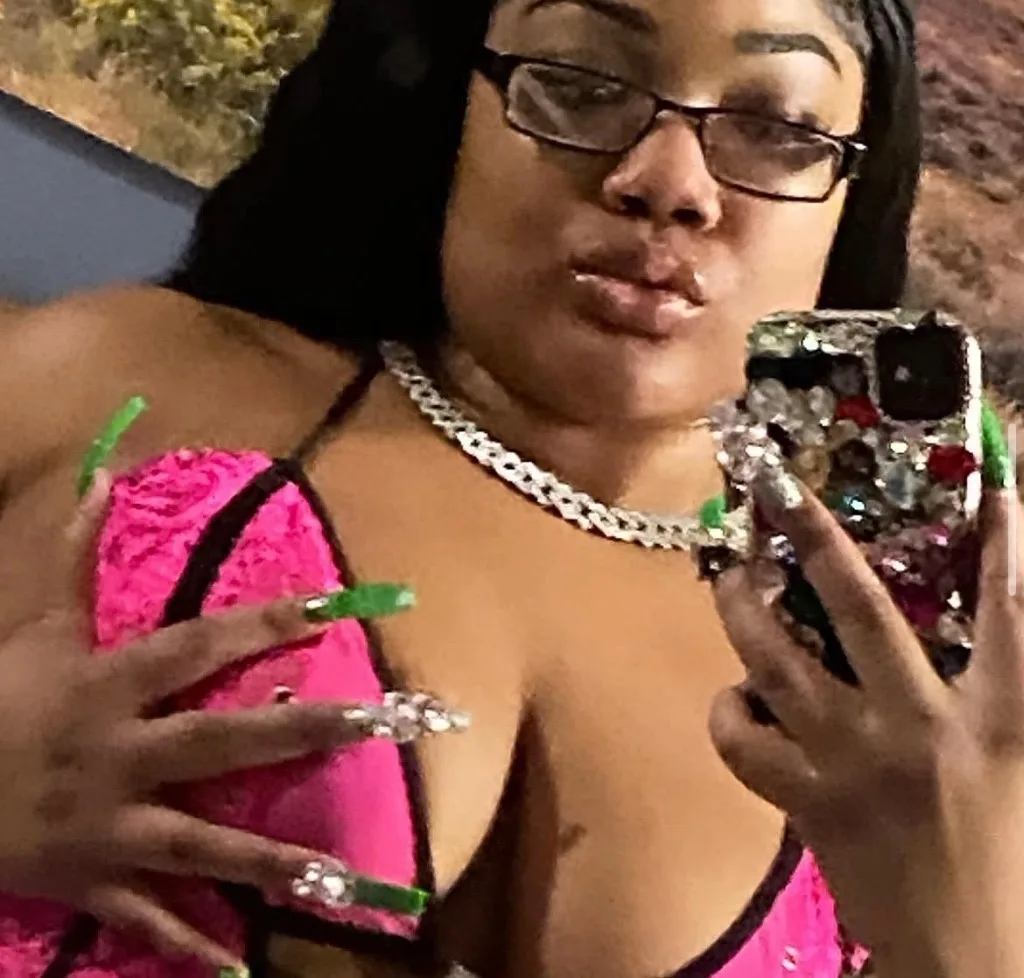 Sweet Southern Escort Seeking A Good Time - Photo 8 | Escort in Peoria