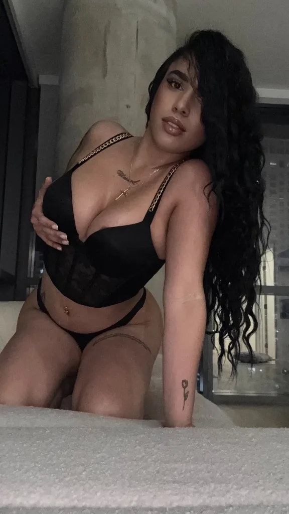 cuabana de visita en la ciudad - Photo 2 | Escort in Chicago