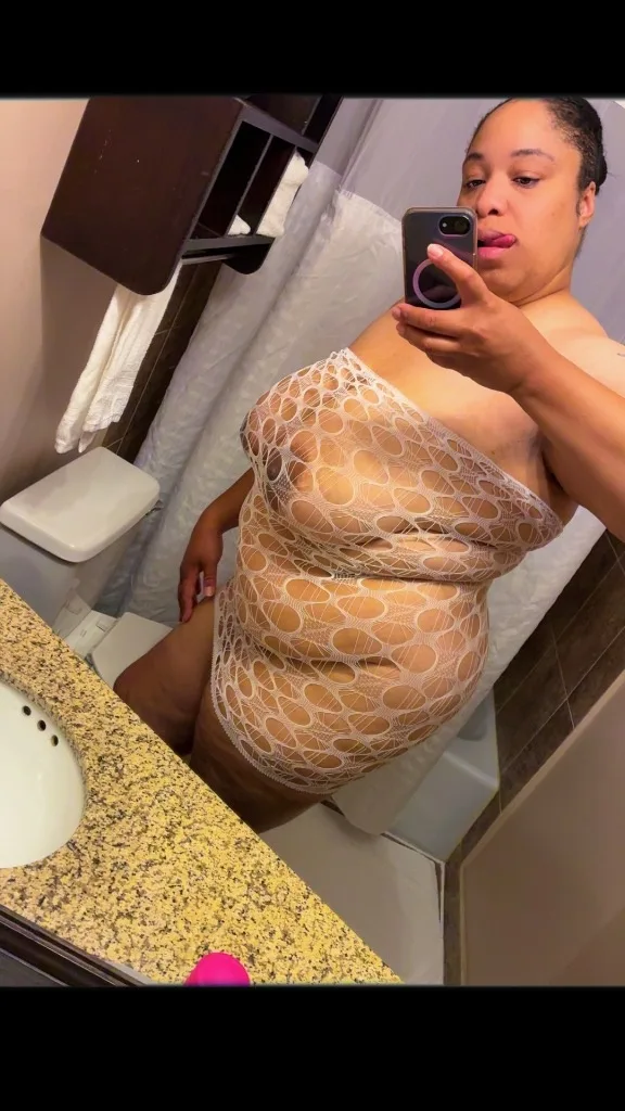 Happy fall Gents, I'm Touring from Oct-Dec - Photo 3 | Escort in Elk Grove village