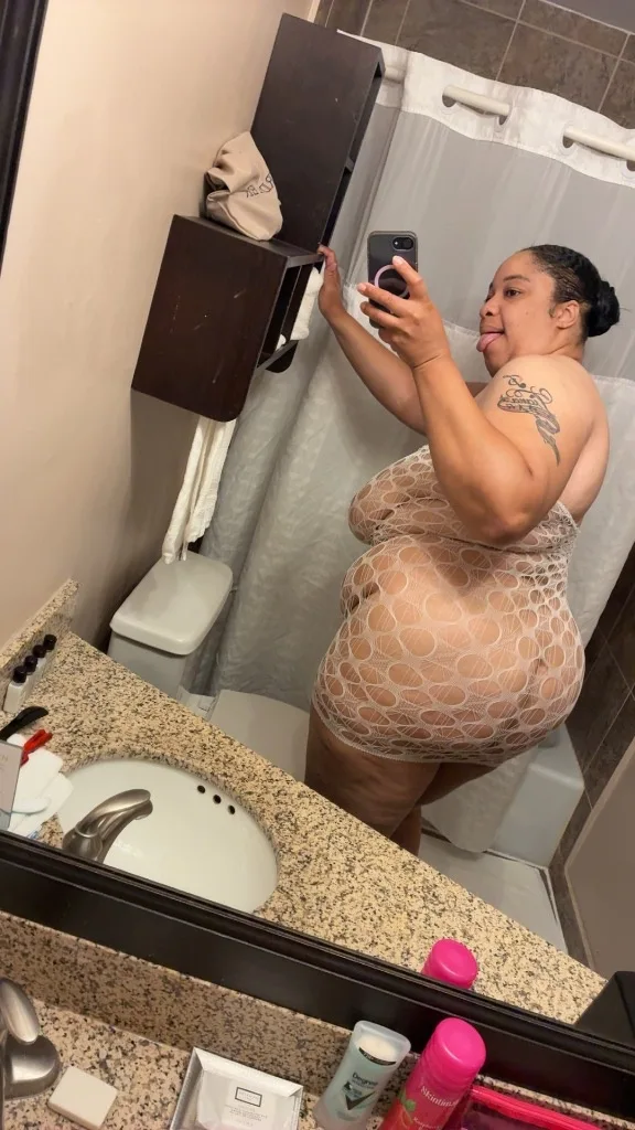 Happy fall Gents, I'm Touring from Oct-Dec - Photo 2 | Escort in Elk Grove village