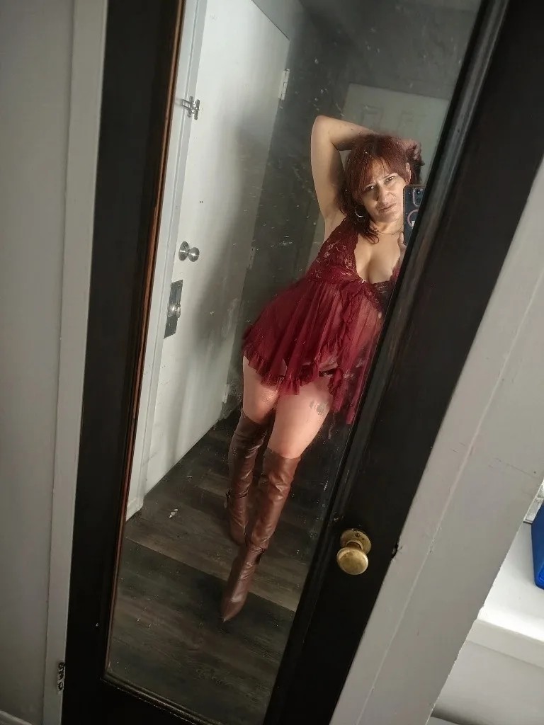 Cum play with me. Im doing outcalls and incalls! Want a Real Sexy woman Here I am..!!!! Text Me🥰🥰😘😘💋💋💯💯