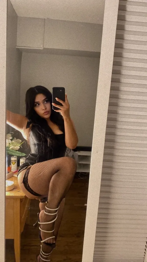 sexi - Photo 2 | Escort in Sur de Chicago