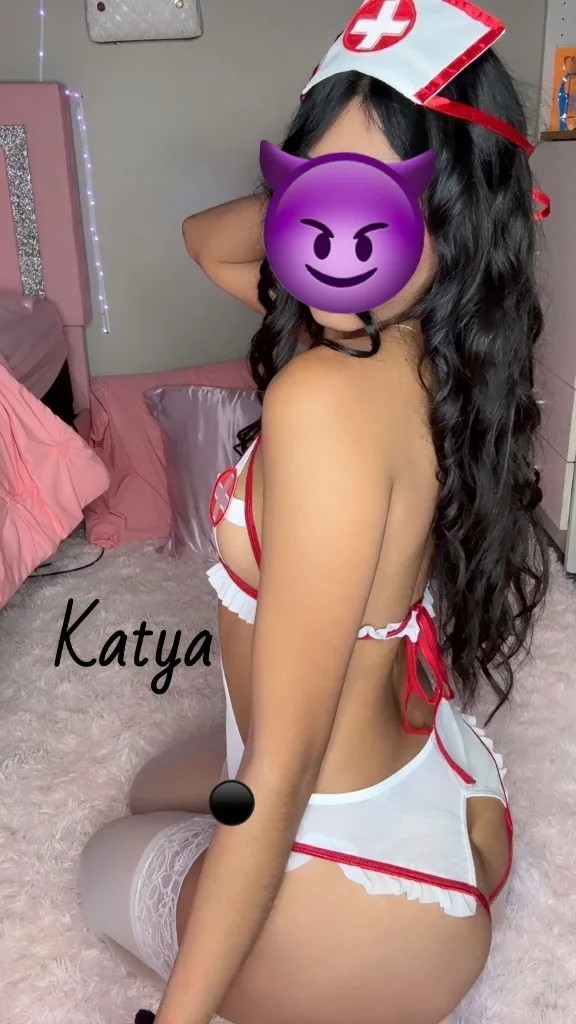 petite pelinegra - Photo 2 | Escort in Mount Prospect