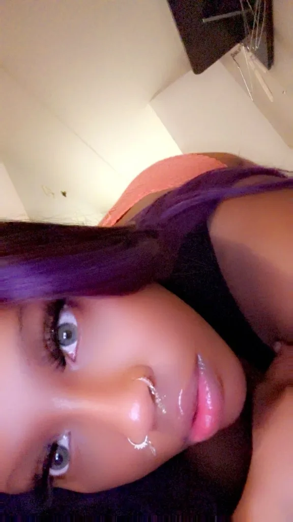 week freak night come see me right now I'm located in South Holland, hot and horny, fetish friendly the kind of freak you're looking for late night special dripping, wet pussy I'm a squirter i'm a fre - Photo 3 | Escort in Chicago