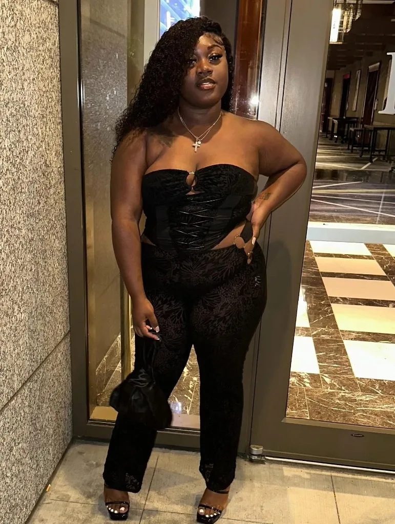 80$ Qv wet creamy pussy - Photo 3 | Escort in Southside Chicago