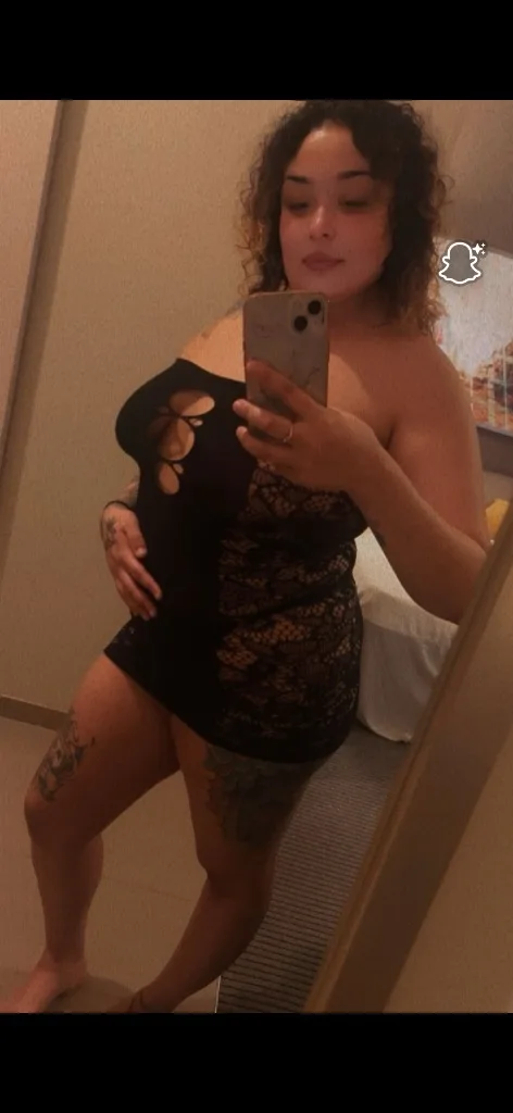 SLUT ME OUT - Photo 6 | Escort in Waukegan