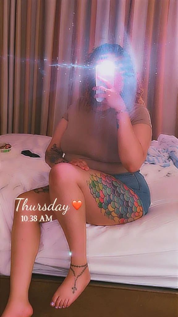 SLUT ME OUT - Photo 10 | Escort in Waukegan