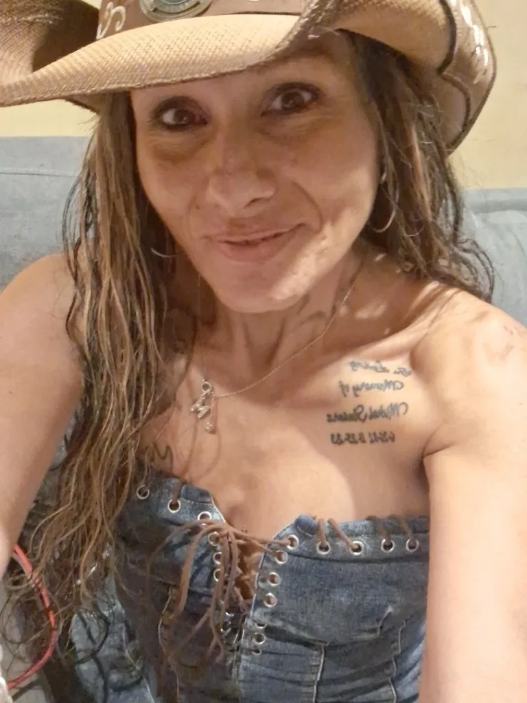 i must say to whomever is reading this im gonna mak e you geel so good make sure you know everything is about u - Photo 8 | Escort in Chicago