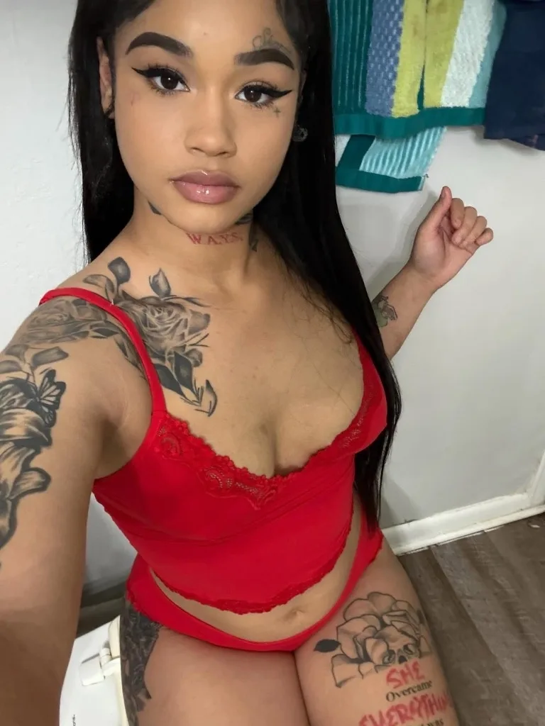 GO BEARSSSSSSSSSSSSSSS 🐻🐻🐻$exy Caramel Skin Barbie doll😩💦 ready to play 🤤🤭 bj special get it while u can