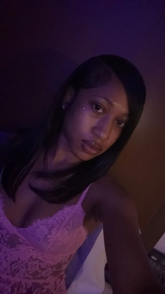 Fun Size Doll - Photo 5 | Escort in Washington