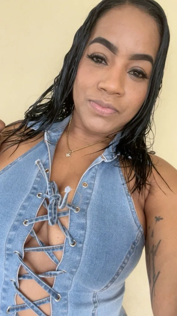 Hi - Photo 2 | Escort in Honolulu