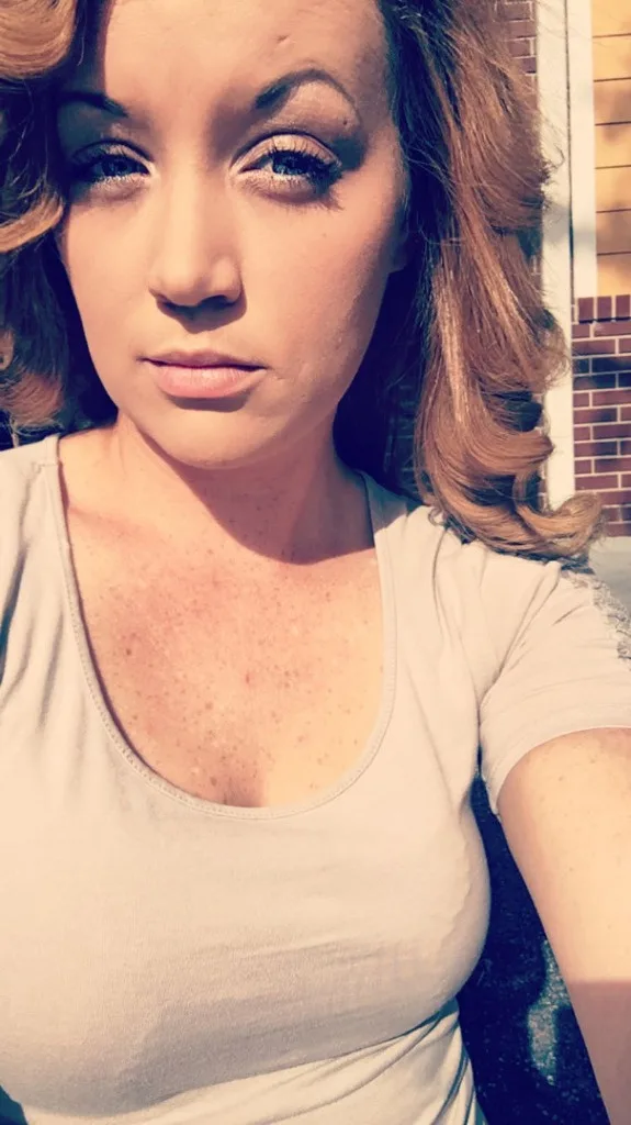 lonely vixen seeking strong man - Photo 3 | Escort in Oxon hill