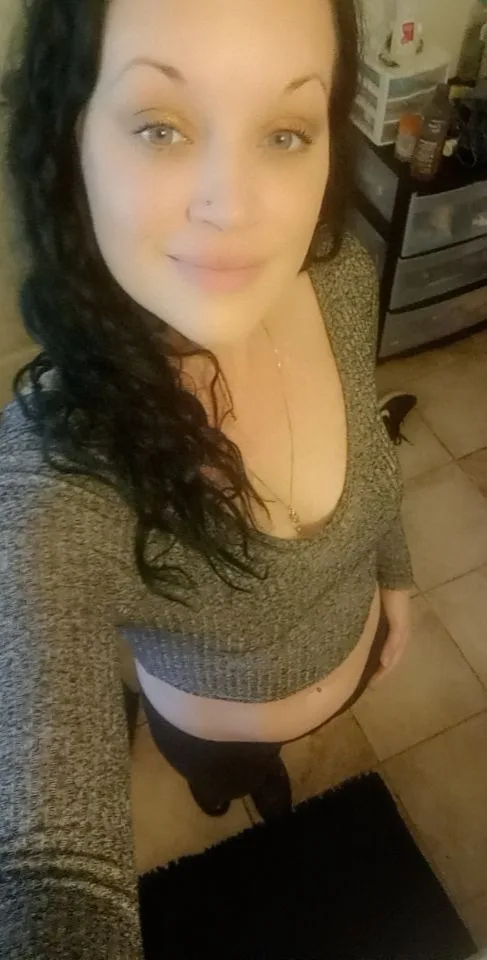 lonely vixen seeking strong man