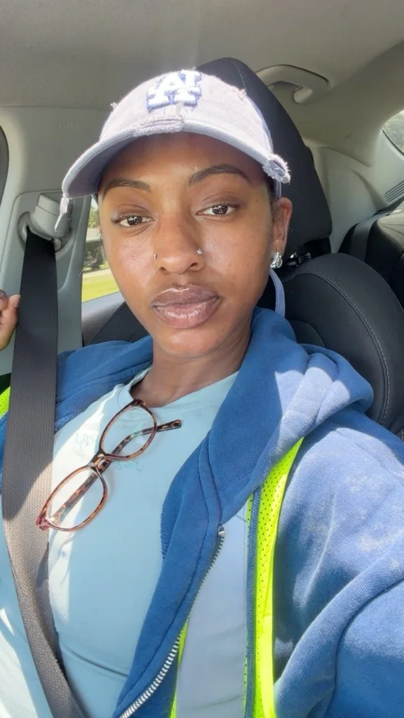 Pretty Enough To Distract You All Night - Photo 4 | Escort in Oxon hill