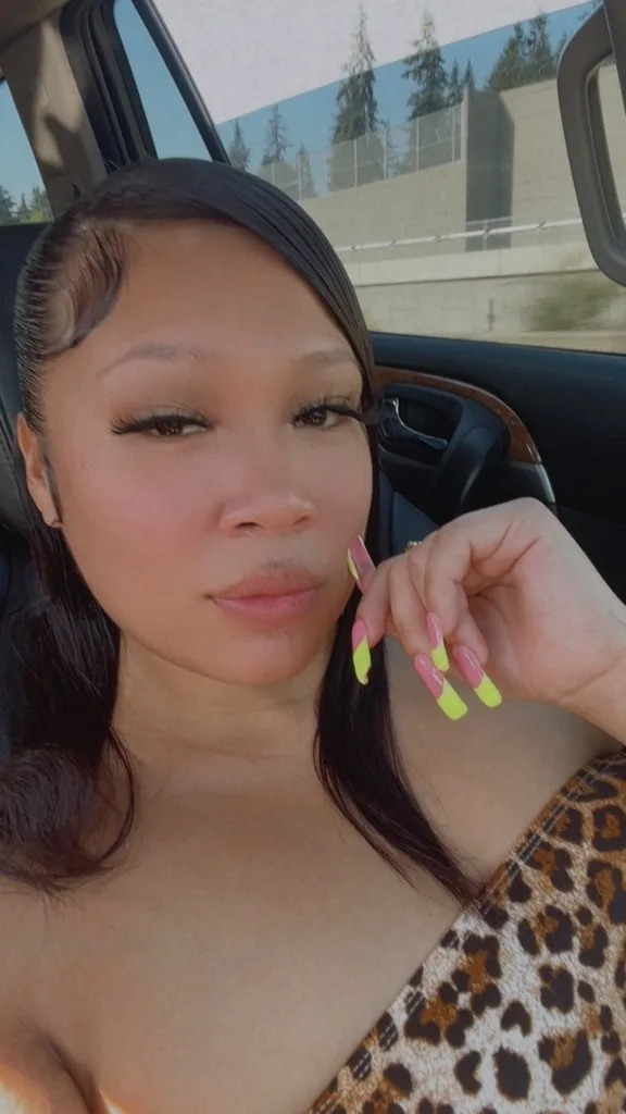 Sexy asian persuasian bombshell 👸🏻🍯💦