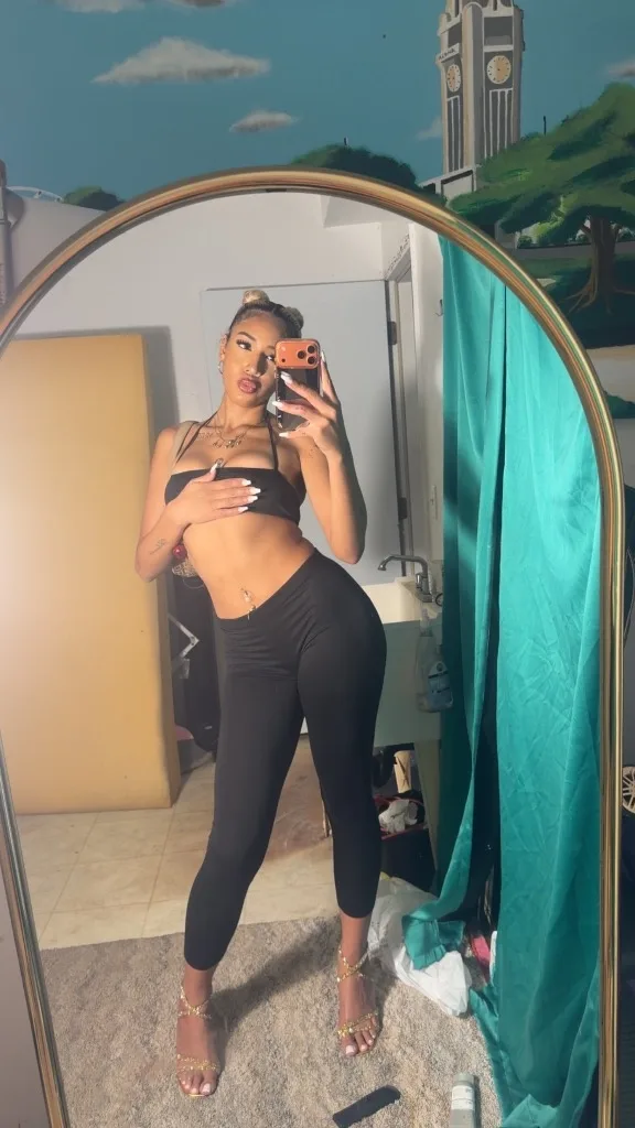 8/17 INCALL AFTER 3PM BOOK NOW LET'S CUM - Photo 3 | Escort in Straight to the point I know you wanna cum