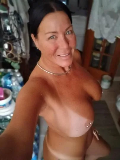 Sexy Horny Party Girl Ready for all full servicelReady For Hookup Incall OutcallCar420 friendly cum fuck me 24/7 - Photo 5 | Escort in Washington