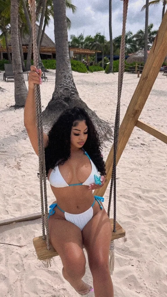 Sweet Sexy Exotic Latina - Photo 9 | Escort in Big Island
